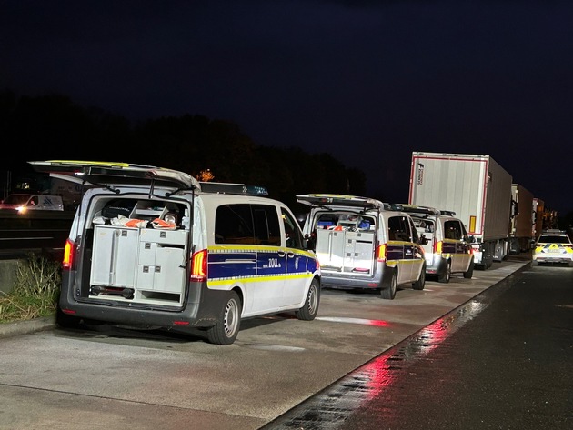 HZA-DA: Autobahn Rhein-Main im Visier - ZOLL startete dreitägigen Schmuggelcheck
