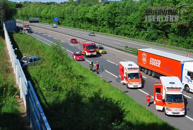 FW-MK: Verkehrsunfall auf der Autobahn 46