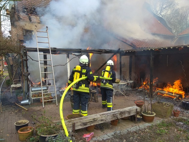 FW-KLE: Wohnhausbrand auf der Horionstraße