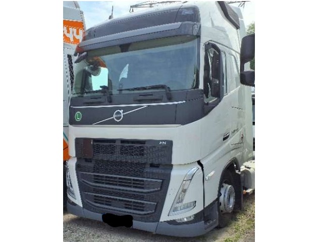 POL-H: Langenhagen: Zwei Sattelzugmaschinen im Wert von 180.000 Euro entwendet - Wer kann Hinweise geben?