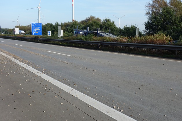 FW Bremerhaven: Verkehrsunfall auf der Autobahn
