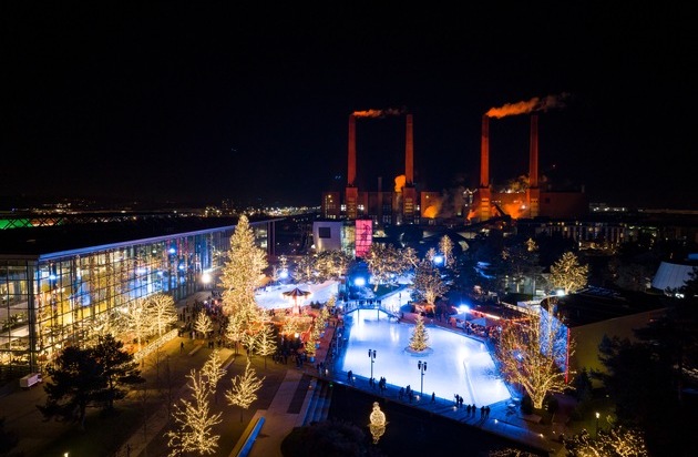 Autostadt GmbH: Light on! So sieht es aus, wenn der Winterzauber in der Autostadt in Wolfsburg erwacht