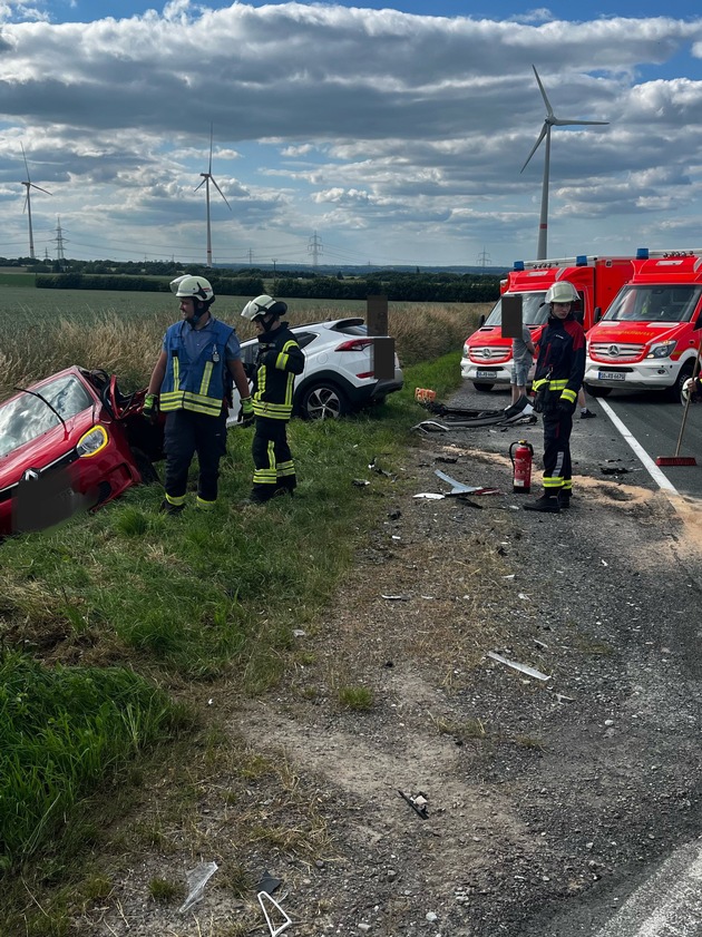 FW Ense: Verkehrsunfall mit 4 Verletzten in Ense-Sieveringen