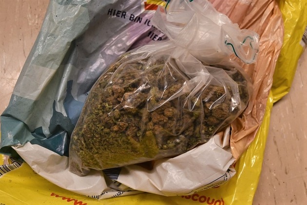 POL-HA: Ermittlungserfolg: Zivilpolizisten finden Marihuana im einstelligen Kilogrammbereich
