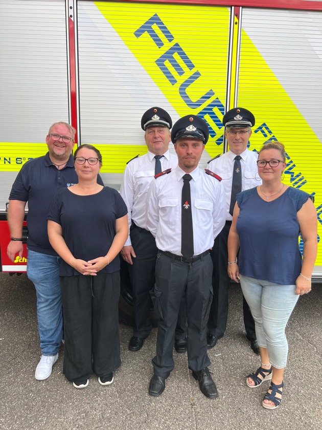 FW Rheurdt: Emotionales Feuerwehr-Grillfest: Sven Walter nach zwanzig Jahren als Jugendwart verabschiedet