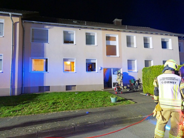 FW Paderborn: Gemeldeter Zimmerbrand in der Gneisenaustraße