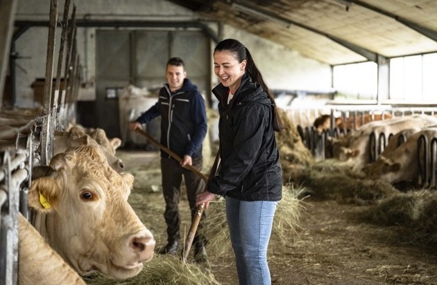 Forum Moderne Landwirtschaft e.V.: Einladung zur Pressekonferenz am 22. Mai 2025 - Landwirt für einen Tag mit Annabelle Mandeng