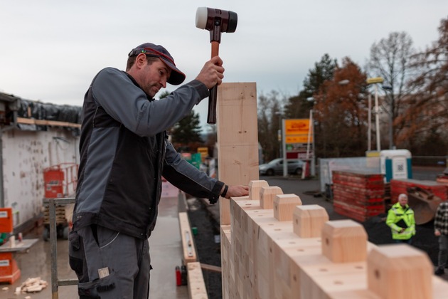 Netto setzt als erster Discounter auf Holzbausteine bei Filial-Erweiterung