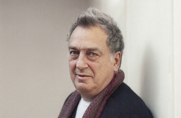 Sparkasse Bremen: Stephen Frears erhält Bremer Filmpreis der Sparkasse Bremen 2025 / Mit Stephen Frears geht die Auszeichnung an einen außergewöhnlichen Regisseur und Meister des Erzählens, einen Visionär des Kinos