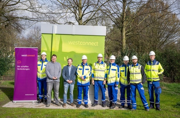 Stadt Duisburg und Westconnect nehmen Glasfasernetz in Betrieb