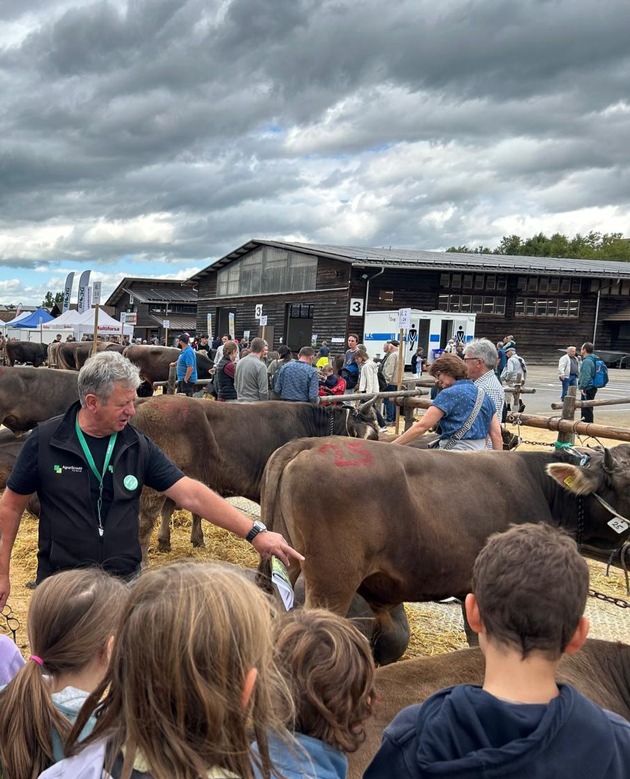 Landwirtschaft trifft Gesellschaft &ndash; AgrarScout werden: jetzt anmelden!