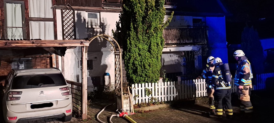 FW-PL: Ortsteil Pasel - Brand in Mehrfamilienhaus