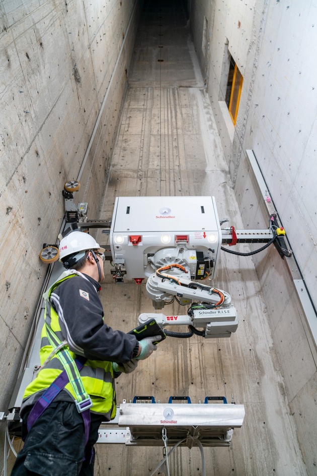 Schindler startet Installationsroboter Schindler R.I.S.E am Hochhausprojekt 030BLN in Berlin