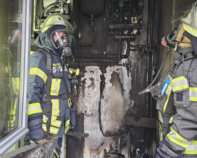 FW-AR: Brand einer Teeküche in der Neheimer Fußgängerzone