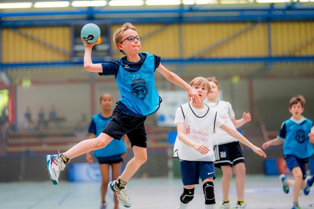 Hamburger Verein holt Weltrekord in die Hansestadt und spielt längstes Handballspiel der Welt