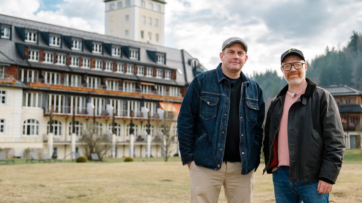 Mit dem Wohnmobil durch Bayern und hoch hinauf: "Bezzel &amp; Schwarz" touren wieder durch den Freistaat / ab 30. April in der ARD Mediathek und ab 4. Mai im BR Fernsehen