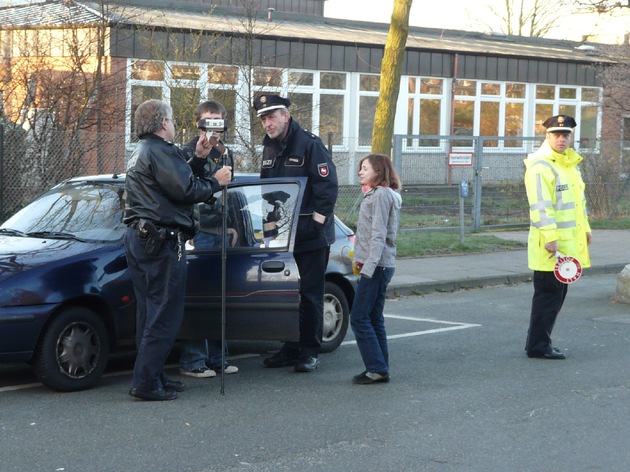 POL-WL: Präventive Verkehrssicherheitsaktionen im Landkreis Harburg &quot;Rücksicht auf Kinder ... kommt an&quot;