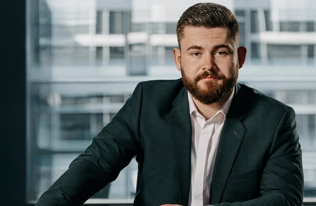 Vom Maklerverwaltungsprogramm zum KI-Agenten: Wie Professional Works X den Vermittleralltag revolutioniert