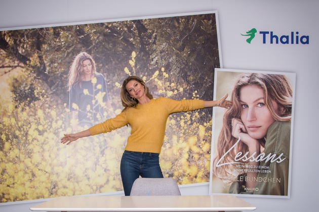 Exklusiv bei Thalia: Supermodel Gisele Bündchen signiert ihr erstes Buch "Lessons"