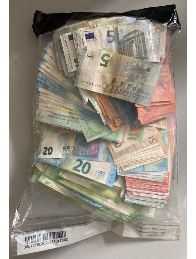 POL-RE: Datteln/Oer-Erkenschwick/Selm: Acht Objekte durchsucht - Kokain und Bargeld sichergestellt - ein Tatverd&auml;chtiger in Untersuchungshaft