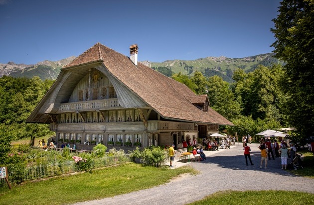 Ballenberg - Freilichtmuseum der Schweiz: Après huit ans de recherche, le Musée en plein air Ballenberg publie 90 documents importants sur les bâtiments