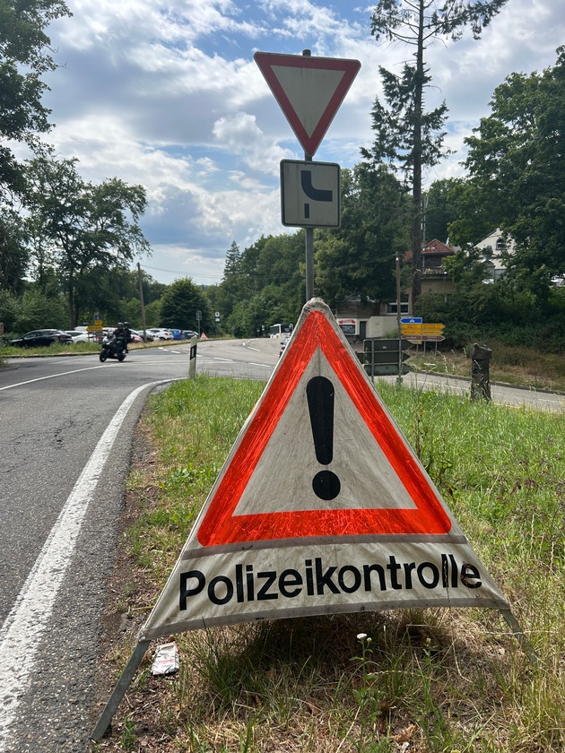 POL-PDKO: Zweiradkontrolltrupp: Kontrolle von 140 Zweirädern