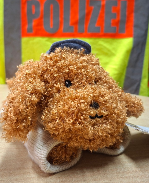 POL-HI: Vergessenes Mobiltelefon und verlorenes Stofftier lösen Einsätze der Autobahnpolizei aus