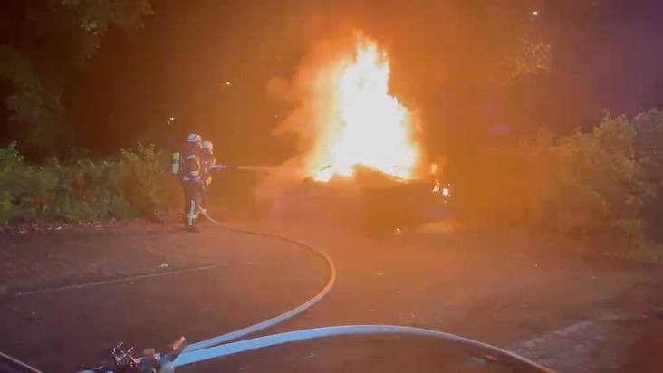 FW Celle: Einsatzreiche Nacht für die Feuerwehr Celle - mehrere Sturm- und Brandeinsätze