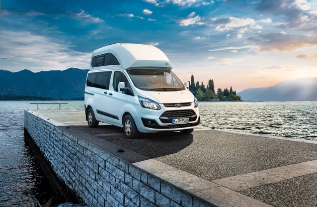 Ford-Werke GmbH: Ford auf dem Caravan Salon 2016: Freizeitklassiker "Nugget" feiert 30-jähriges Modelljubiläum (FOTO)