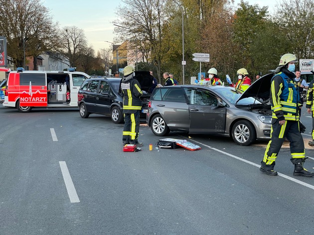 FW-BO: Verkehrsunfall in Bochum-Langendreer