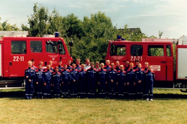 FW-OLL: 100 Jahre Freiwillige Feuerwehr Bookholzberg: Ein Jahrhundert Einsatzbereitschaft und Gemeinschaft