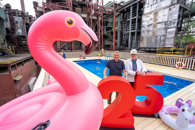 Werksschwimmbad auf dem UNESCO-Welterbe Zollverein offiziell eröffnet / Kostenfrei Sonnen und Baden auf der Kokerei bis 1. September 2026