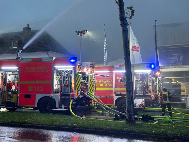 FW-MH: Zweite Folgemeldung zum Großbrand an der Kölner Straße