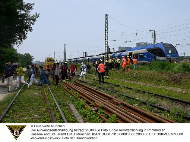 FW-M: Regionalbahn evakuiert (Berg am Laim)