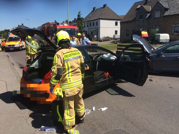 FW-Stolberg: Schwer Verletzter nach Verkehrsunfall