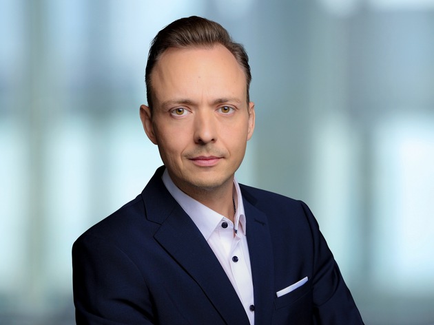 IVA ordnet F&uuml;hrungsstrukturen neu