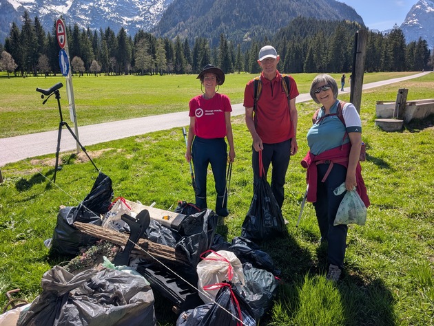 Internationaler Tag der biologischen Vielfalt / Biodiversität braucht Pflege zum Mitmachen / lavera unterstützt Hochalmpflege im Naturpark Karwendel