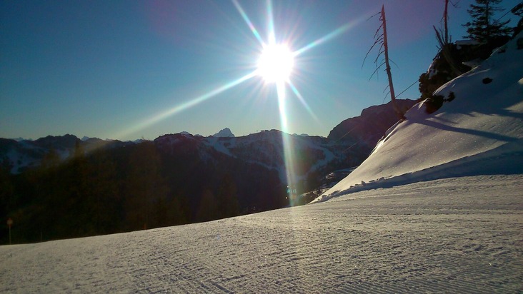 Kärntner Skigebiete trotzen dem noch ausbleibenden Schnee - BILD