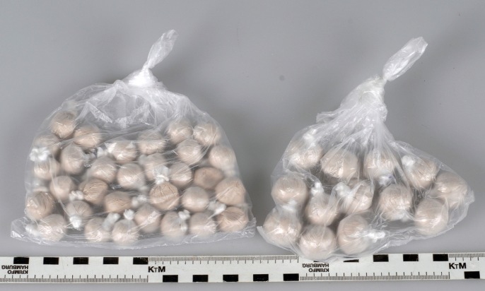 POL-D: Drogenfahnder machen Heroinlieferanten dingfest - 28.000 Euro Dealgeld und 900 Gramm Rauschgift beschlagnahmt - Untersuchungshaft