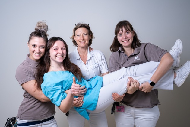 AniCura Kleintierspezialisten Augsburg erweitert Spektrum: Spezialisiertes Dermatologie-Team für anspruchsvolle Haut-, Ohren- und Krallenfälle