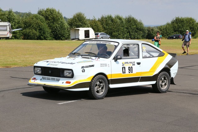 SKODA beim Eifel Rallye Festival mit raren Gruppe-B-Boliden und weiteren heißen Rallye-Klassikern (FOTO)