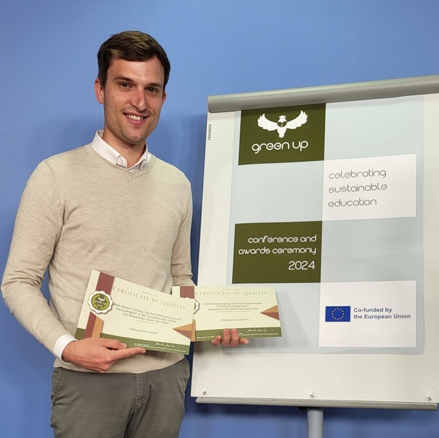 Zertifizierung mit dem „GreenUp-Award“: VÖB-Service erhält Auszeichnung für Bildungsangebote zur Nachhaltigkeit