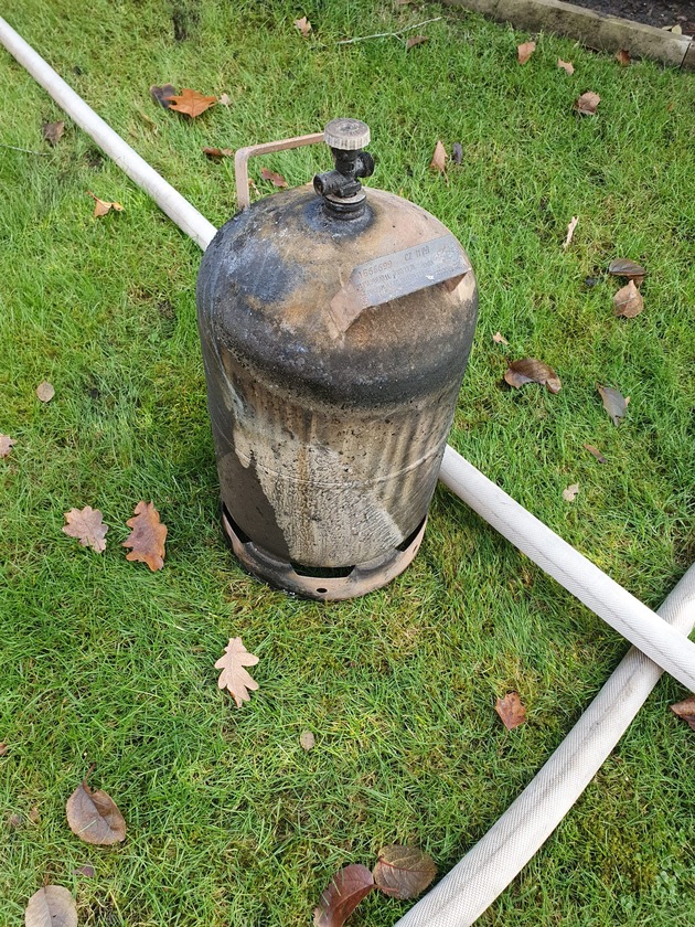 FW-ROW: Brand eines Schuppens in der Neptunstraße in Rotenburg