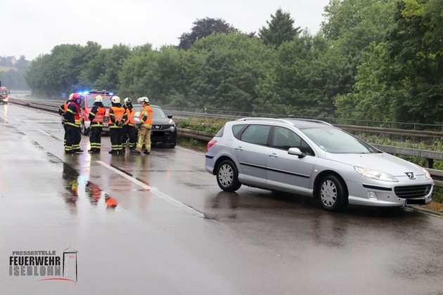 FW-MK: Verkehrsunfall auf der Autobahn 46, zwei Verletzte