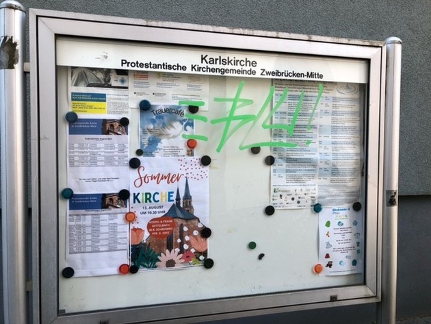POL-PDPS: Zweibrücken - Unbekannte beschmieren Gegenstände im öffentlichen Raum