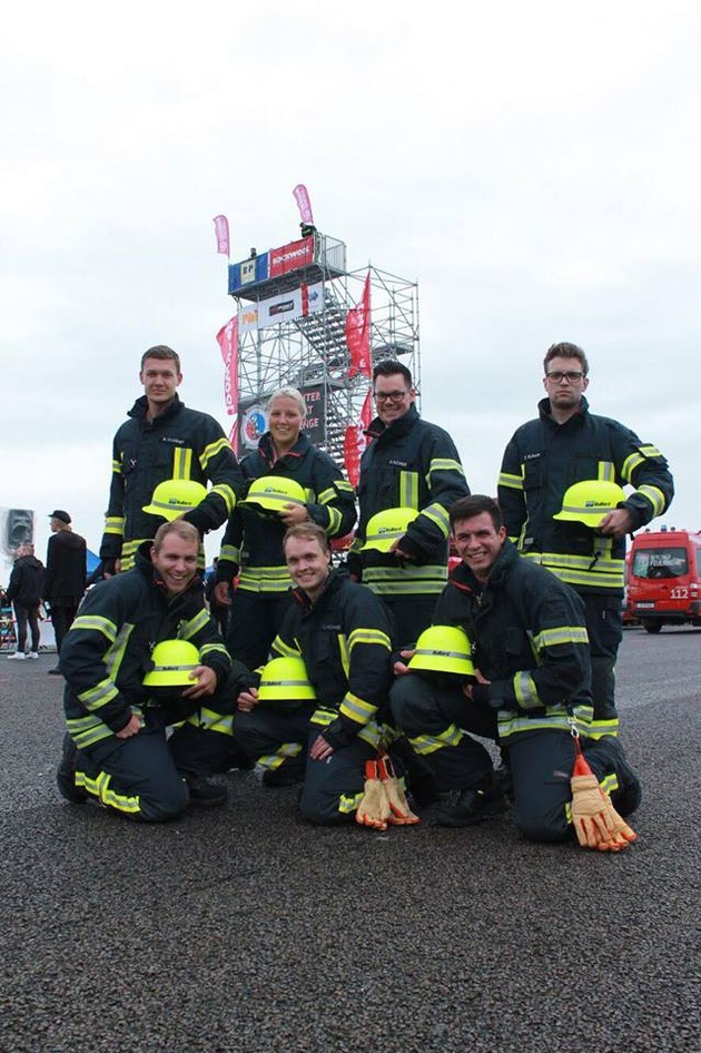 FW Dinslaken: Sportliches Wochenende für 16 Mitglieder der Feuerwehr Dinslaken