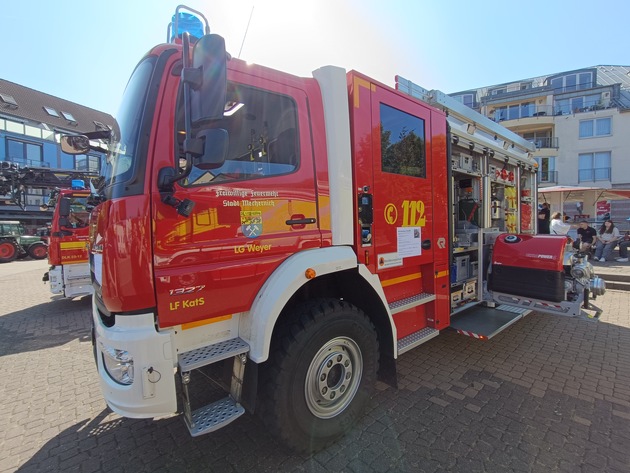 FW Mechernich: Feuerwehr Stadt Mechernich präsentiert sich auf dem Brunnenfest