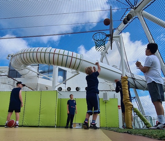 AIDA &amp; Rostock Seawolves mit Basketballcamps auf hoher See