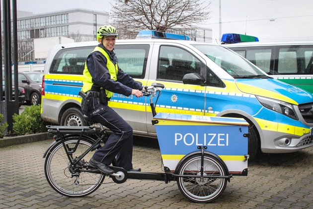POL-BO: Bochum / Nach &quot;IRMCHEN&quot; folgt &quot;IDA&quot; - Polizei-Elektro-Lastenrad rollt umweltschonend durchs Revier