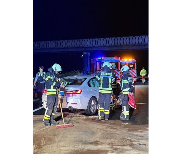 FW-EN: PKW verunfallt auf Autobahn